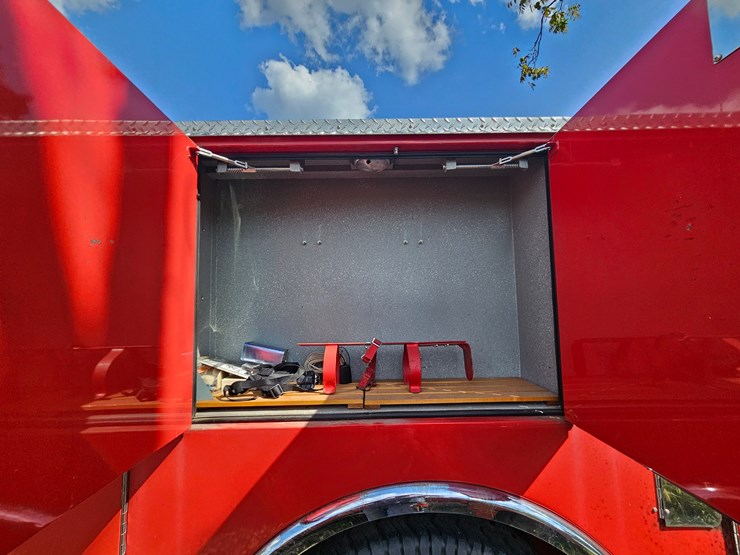 1983-ford-c800-image-91