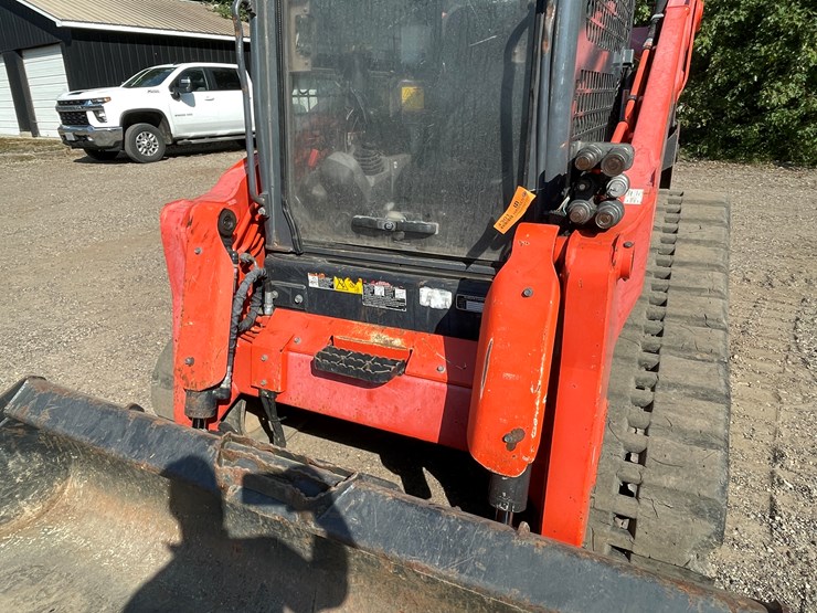 kubota-svl90-2-image-13