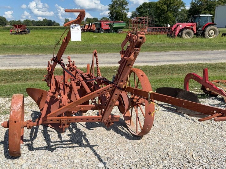 2-bottom-trip-plow-image-21
