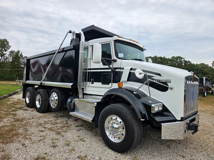2015-kenworth-t800-image-27