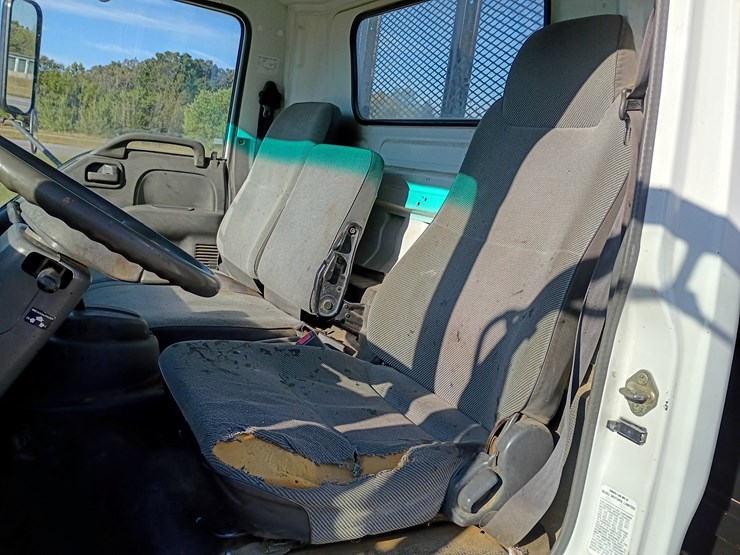 2000-gmc-w3500-image-31