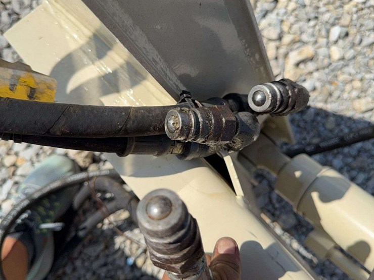 international-loader-image-14
