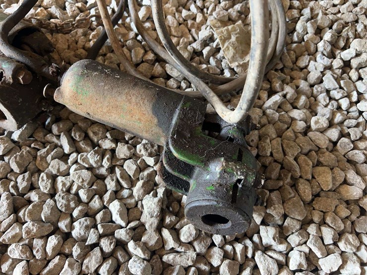(2)-pto-tire-pumps-image-2