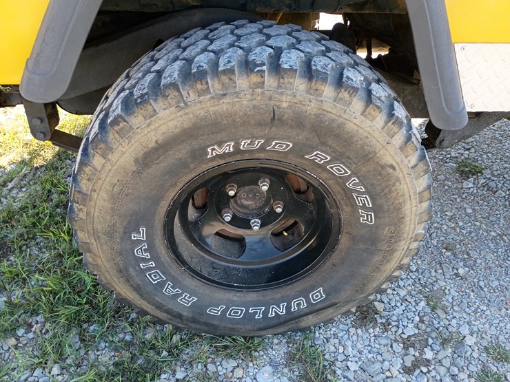 1995-jeep-wrangler-image-72