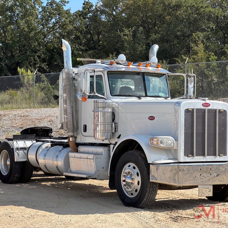 PETERBILT 389