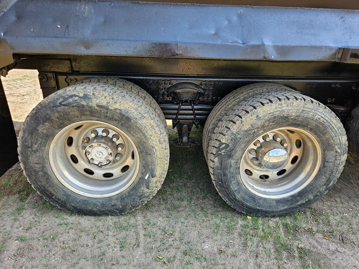 2006-sterling-l9500-image-110