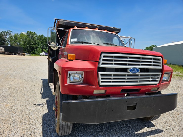 1993-ford-f800-image-25