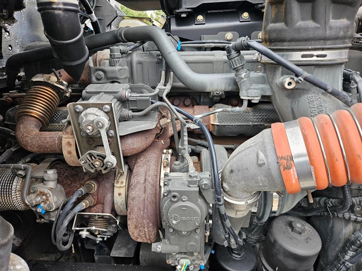 2015-kenworth-t800-image-70