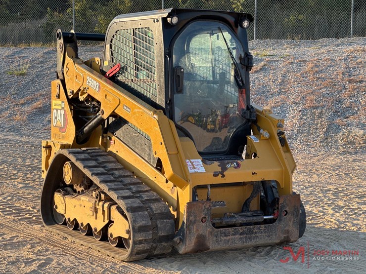 2021-caterpillar-259d3-image-1