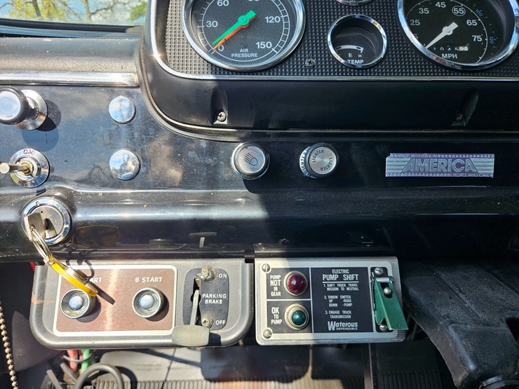 1983-ford-c800-image-55