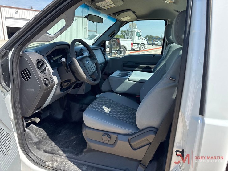 2015-ford-f250-xl-image-14