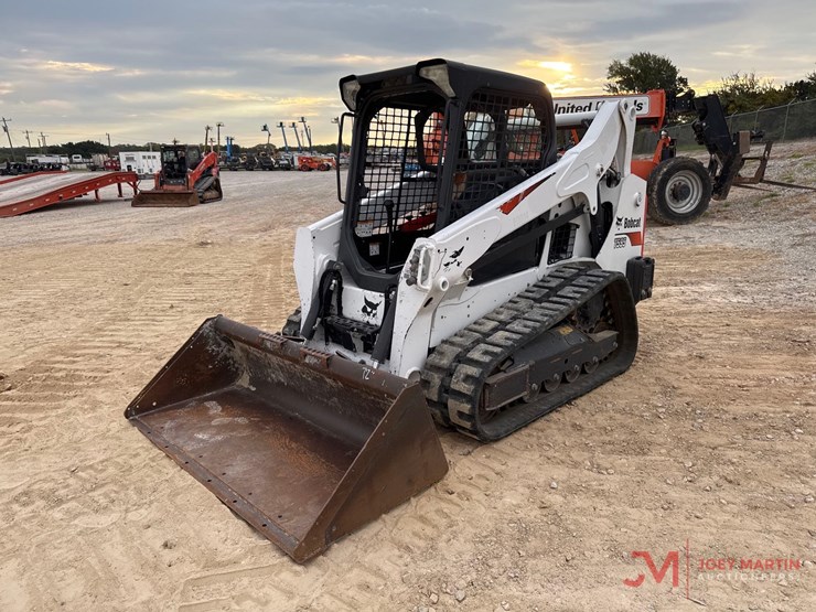 2019-bobcat-t595-image-4