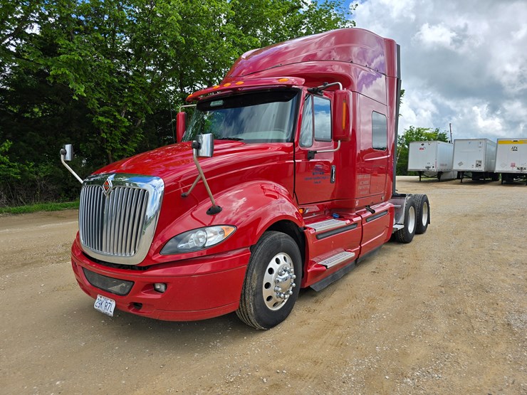 2015-international-prostar-image-2