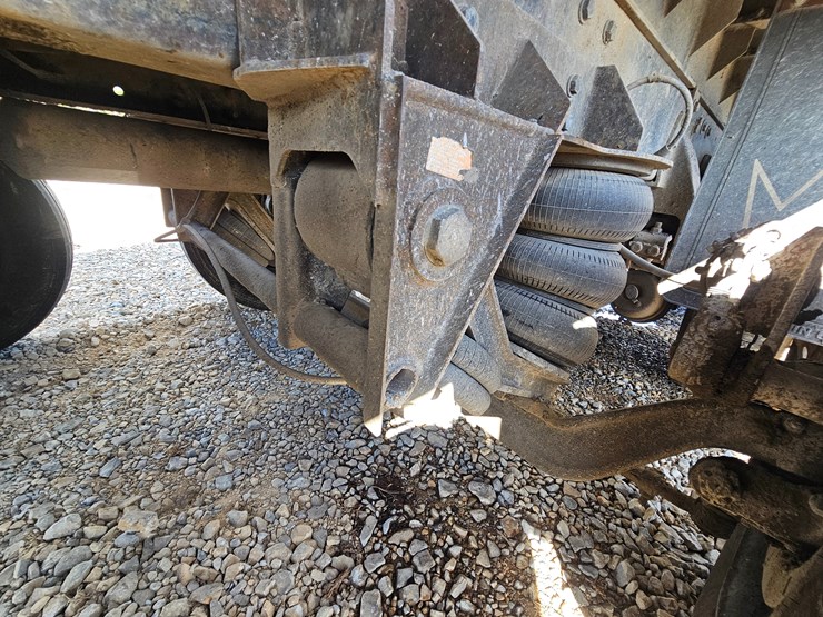 1989-peterbilt-379-image-94