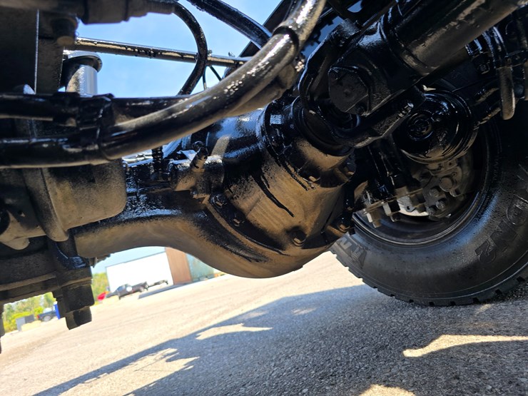 2014-peterbilt-388-image-137