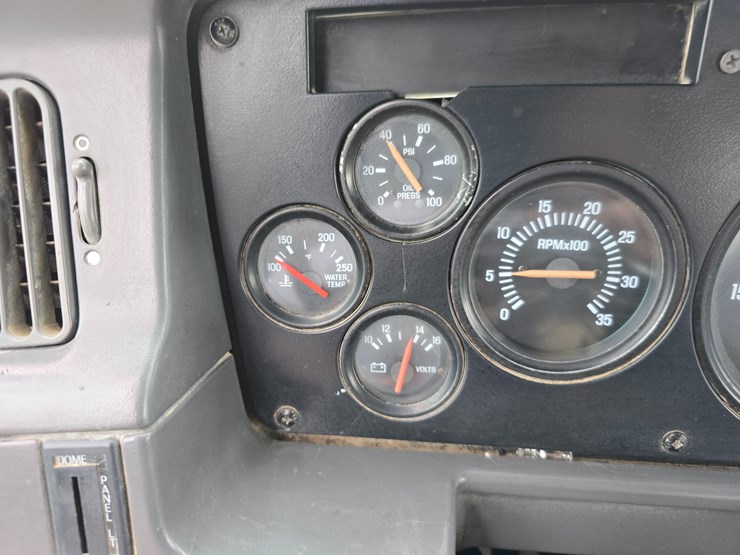 1999-sterling-l9511-image-99