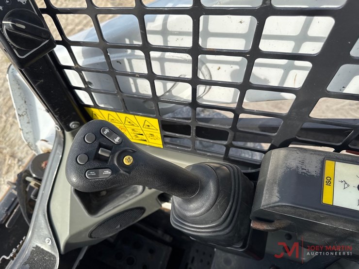 2021-bobcat-s590-image-15