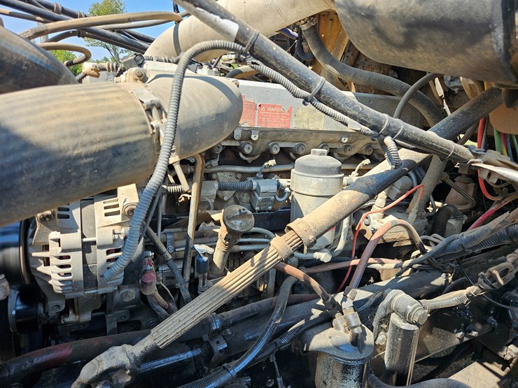 2006-sterling-l9500-image-56