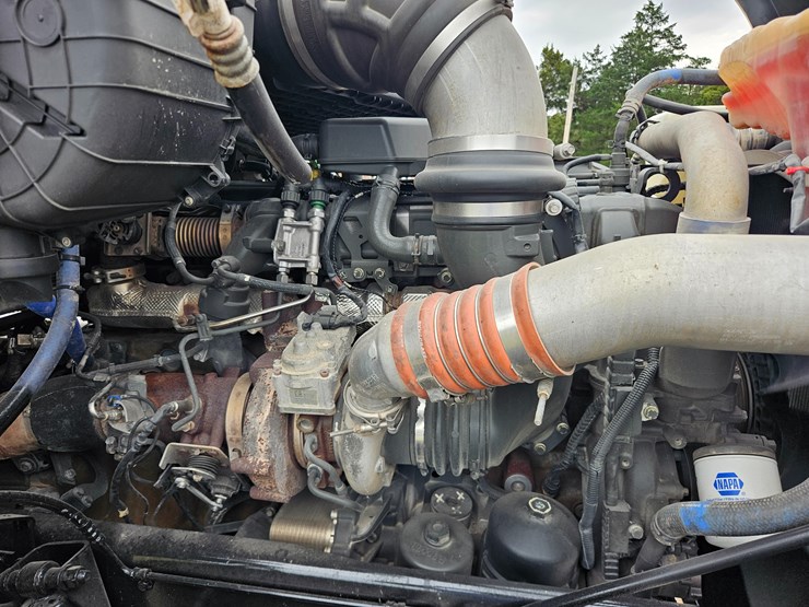 kenworth-t680-image-38