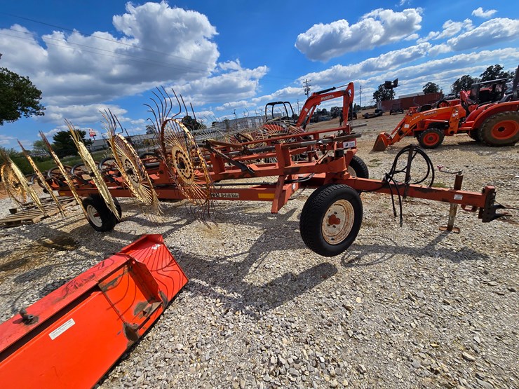 2000-h-&-s-bf16-image-27