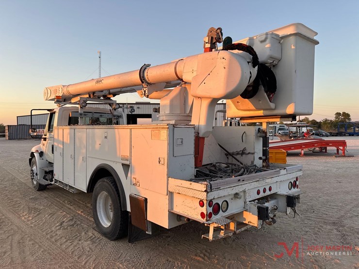 2006-international-durastar-4300-image-3