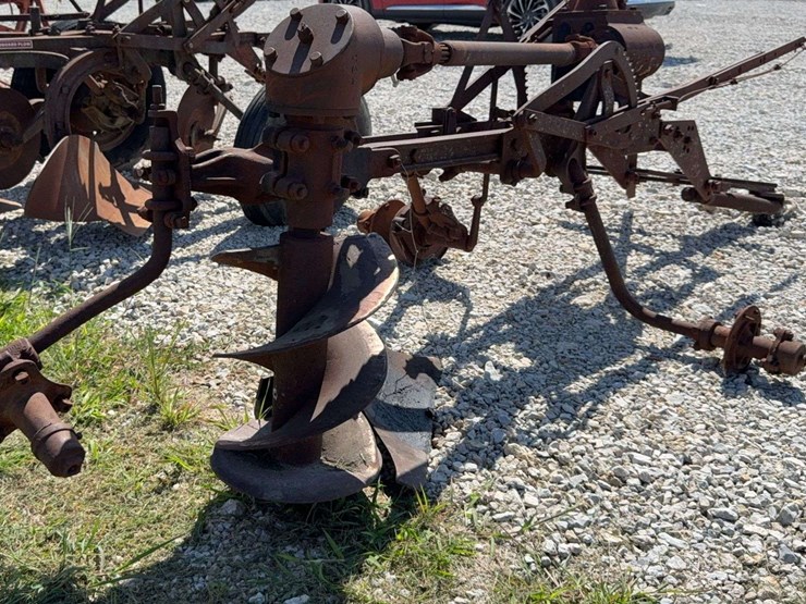 1-bottom-terrace-plow-image-4