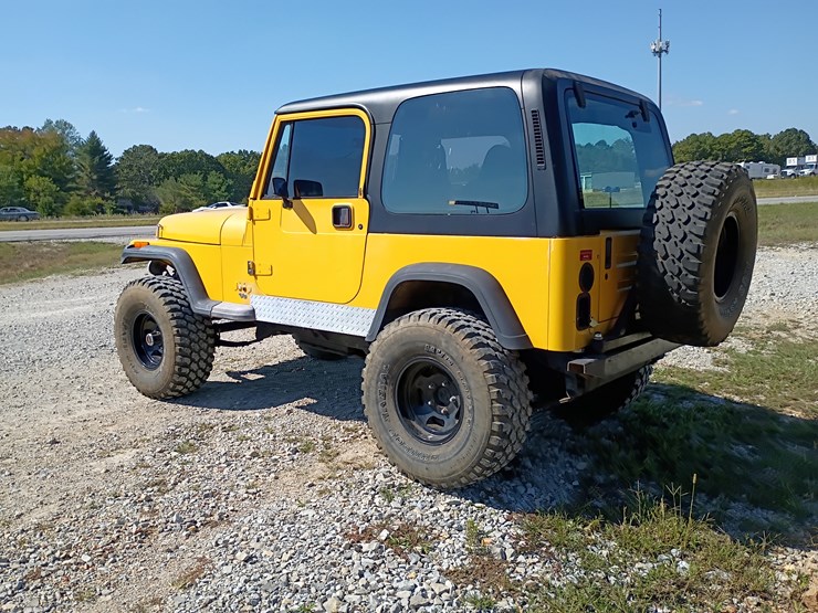 1995-jeep-wrangler-image-6
