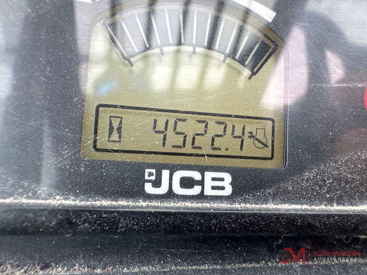 2019-jcb-930-image-17