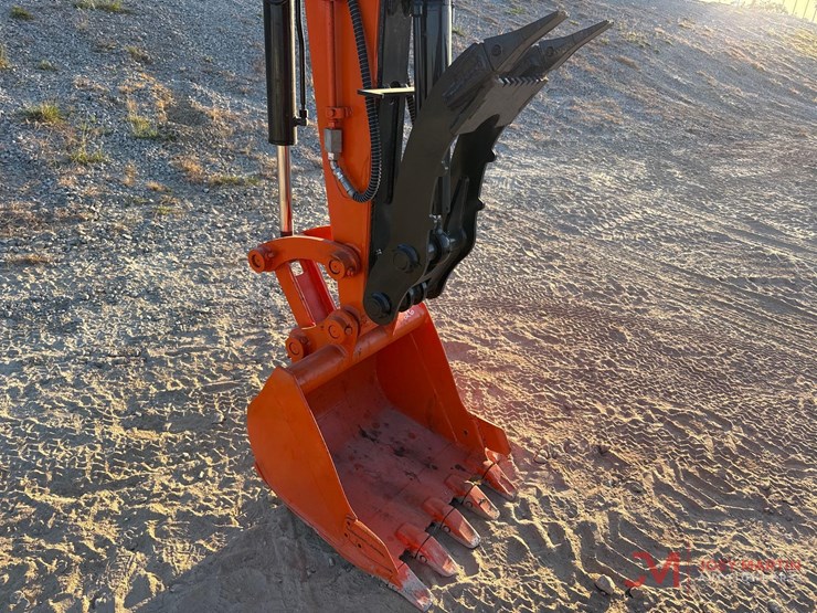 hitachi-zx55u-5a-image-17