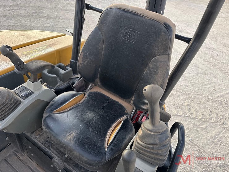2018-caterpillar-305e2-cr-image-17