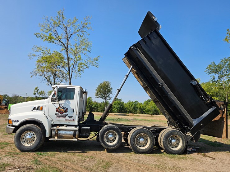 2006-sterling-l9500-image-30