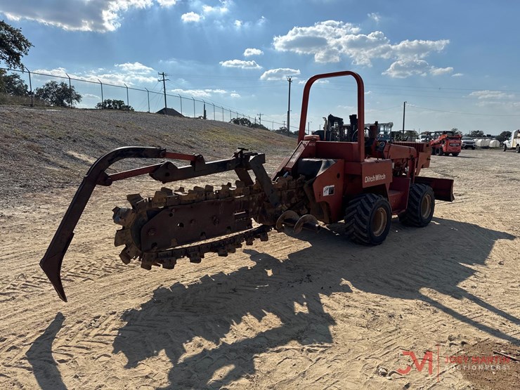 ditch-witch-5110-image-2