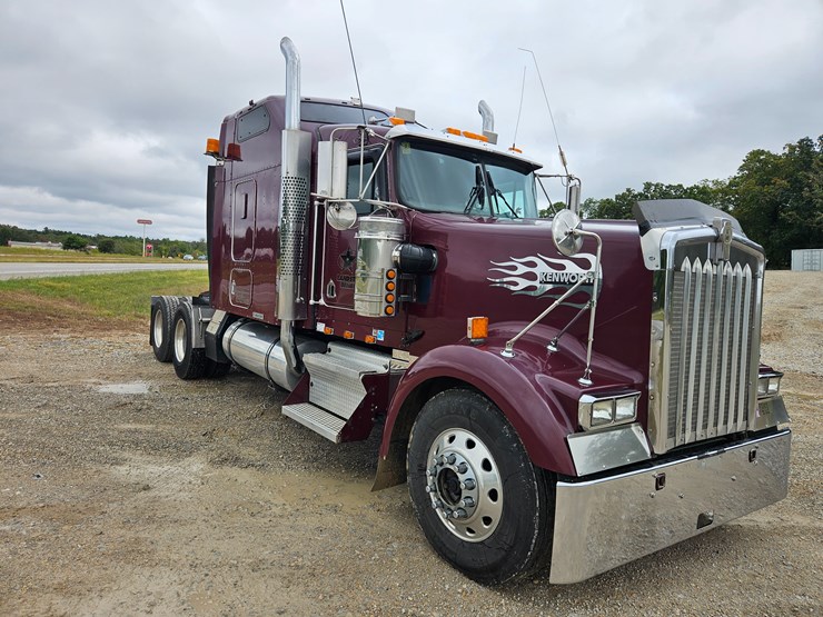2000-kenworth-w900-image-23