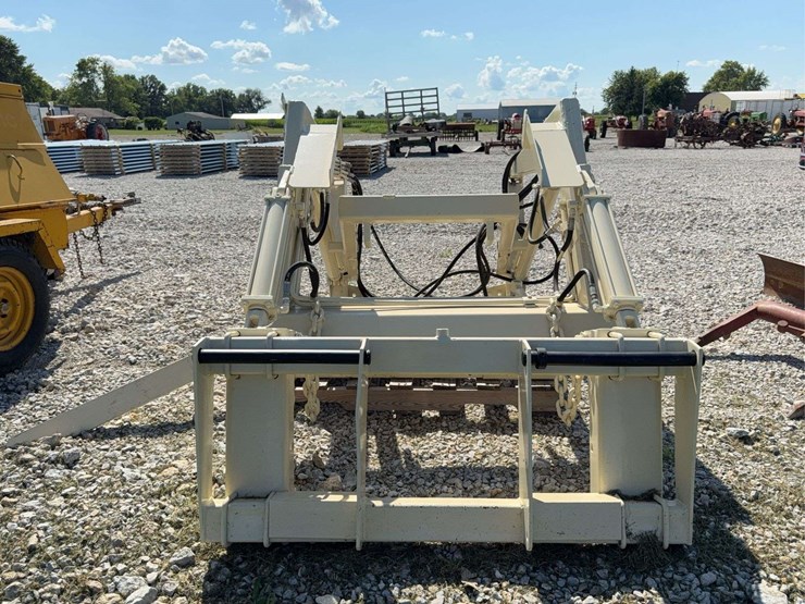 international-loader-image-7