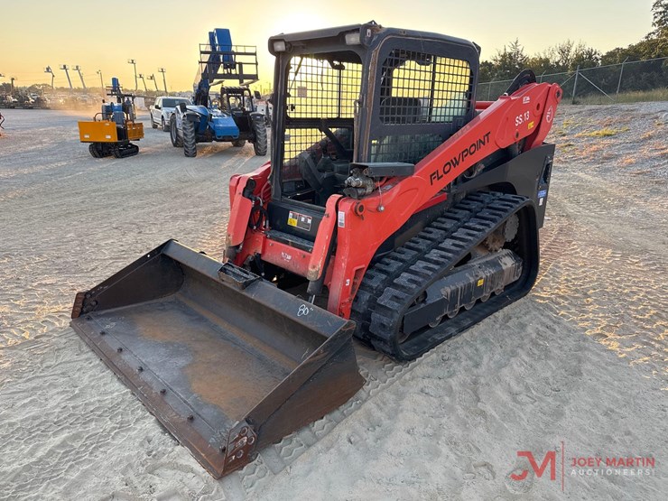 kubota-svl97-2-image-2