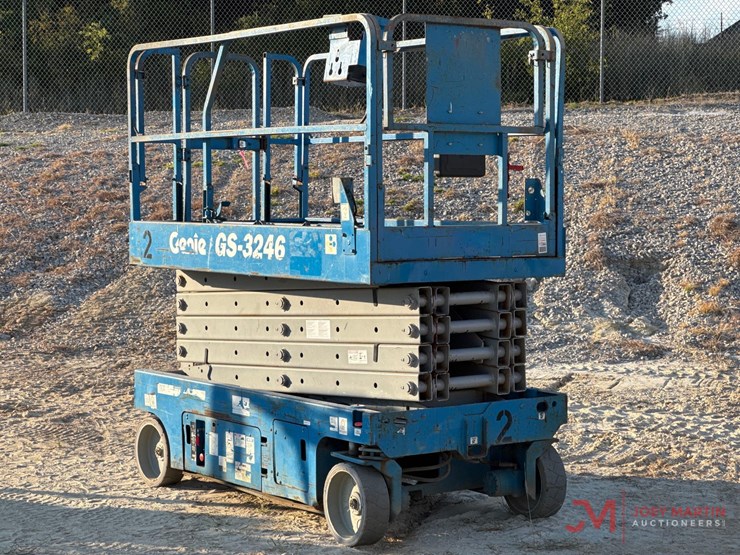 2006-genie-gs3246-image-1