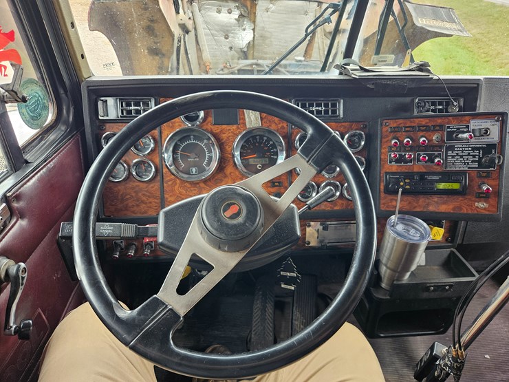 2000-kenworth-w900-image-62