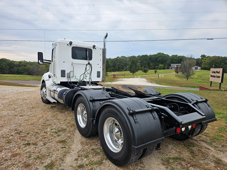 kenworth-t680-image-11