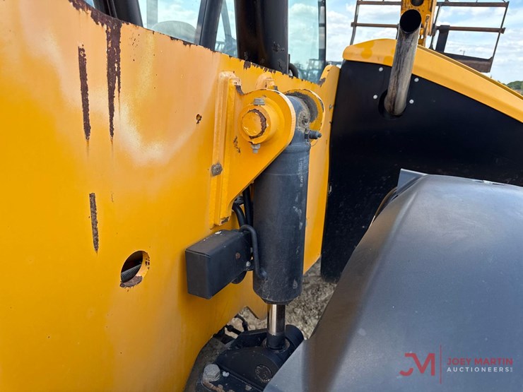 2016-jcb-510-56-image-12