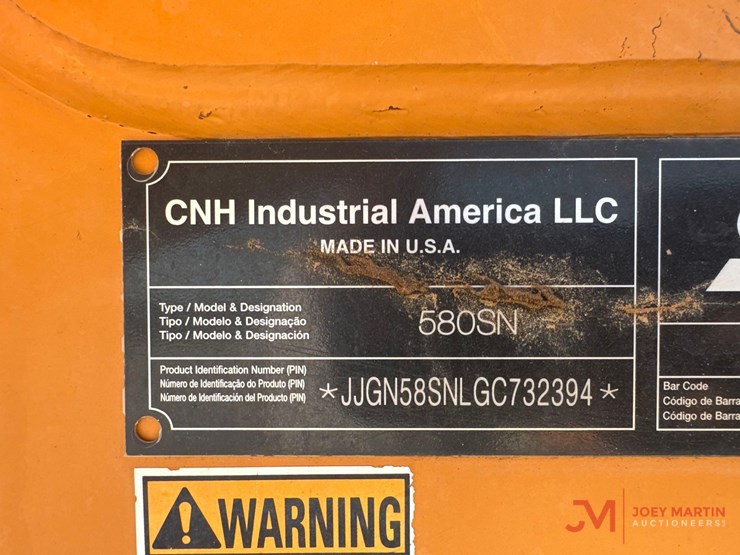 2016-case-580sn-image-33