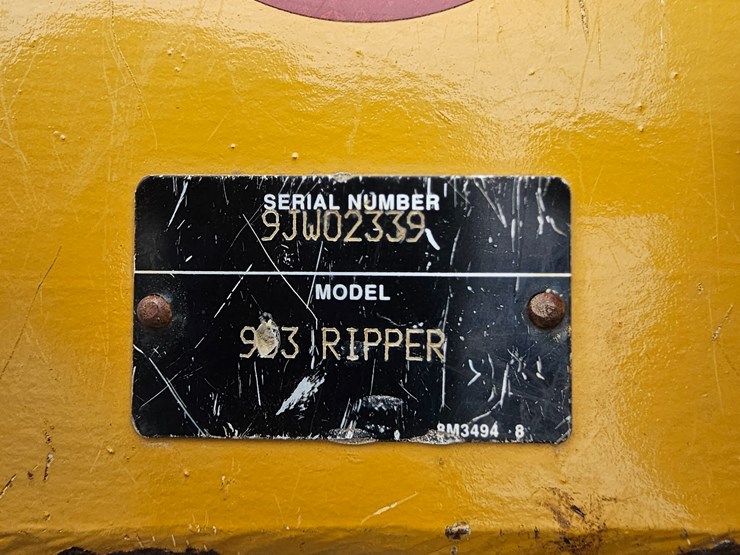 2023-caterpillar-953-image-128