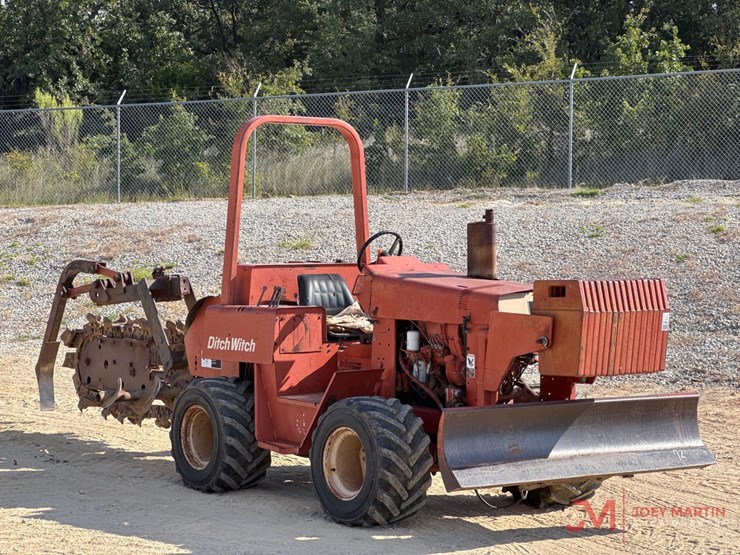 ditch-witch-5110-image-1
