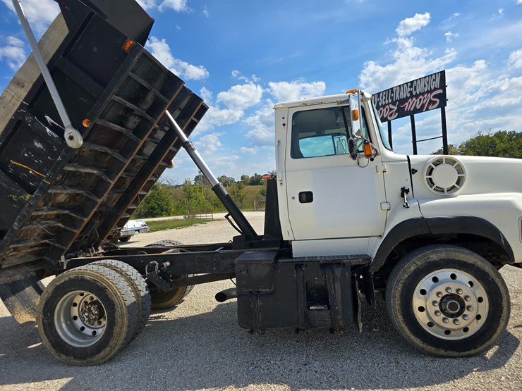 1994-ford-lta9000-image-64