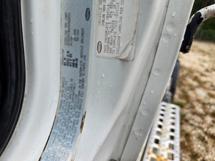 1999-sterling-l9511-image-85