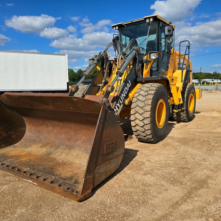 2019 HYUNDAI HL955TM