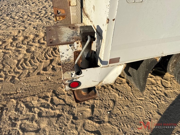 2012-ram-4500-service-truck-image-15