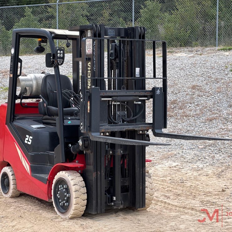 2021 HANGCHA CPYD25-XW71F-C STRAIGHT MAST FORKLIFT
