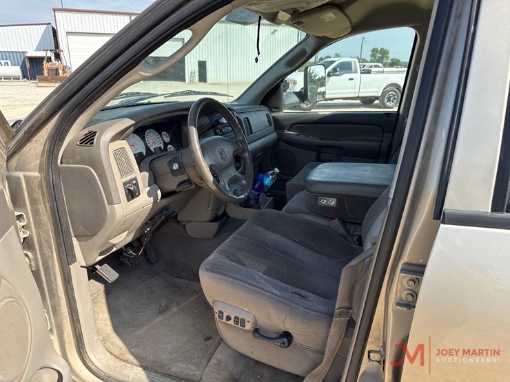 2003-dodge-ram-3500-image-14