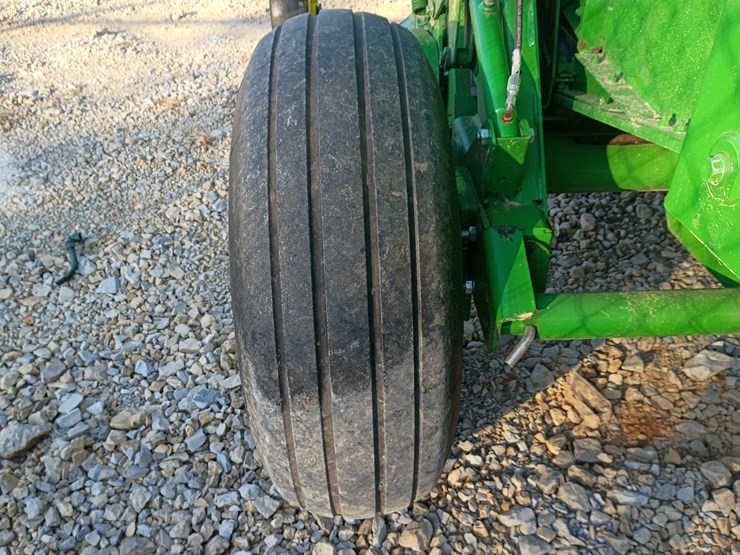 2020-john-deere-450m-image-37