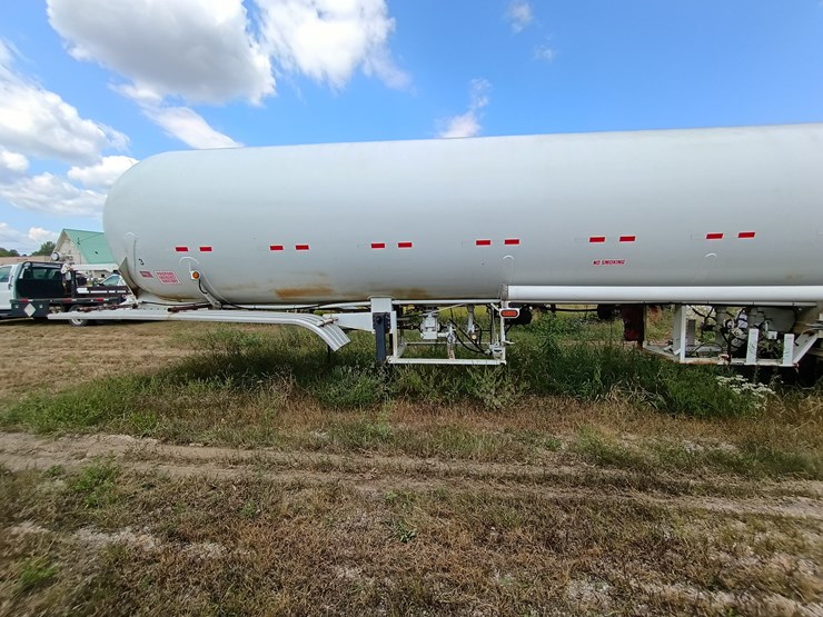 1977-trinity-tank-image-4